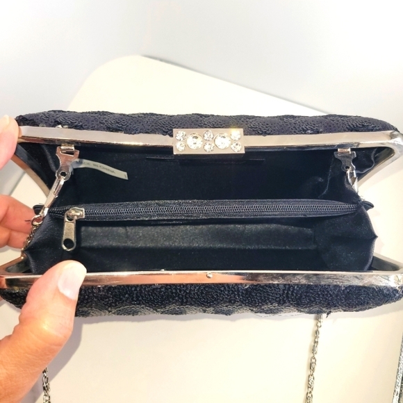 Sequin and Rhinestone Bling Clutch with Metal Chain Evening Bag - Picture 4 of 9
